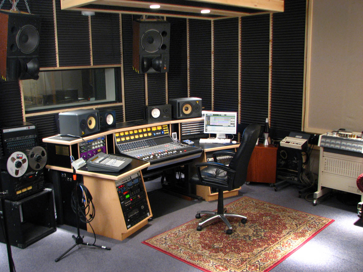 How To Build A Recording Studio - Part 2 | Diy Music Biz |